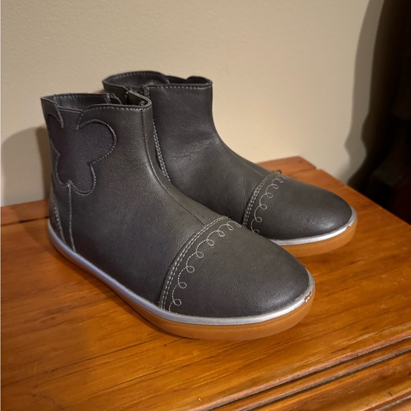 Livie & Luca Girls Ali Ankle Boot in Charcoal | Size 1Y| - Picture 2 of 3